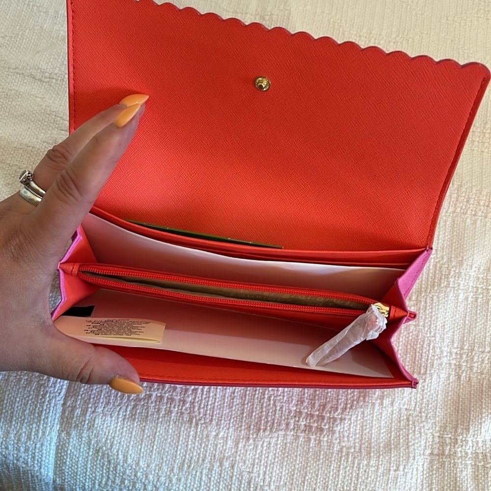 KATE SPADE - scalloped wallet - NWOT - Picture 9 of 10